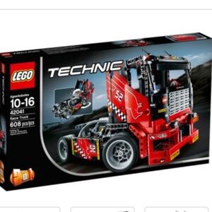 Lego technic race truck set 43041 new in sealed box 608 pieces retired and rare